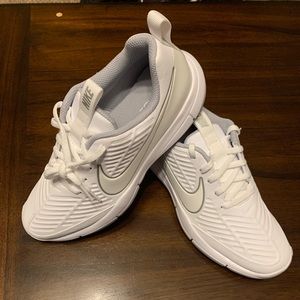 nike women's explorer 2 golf shoes